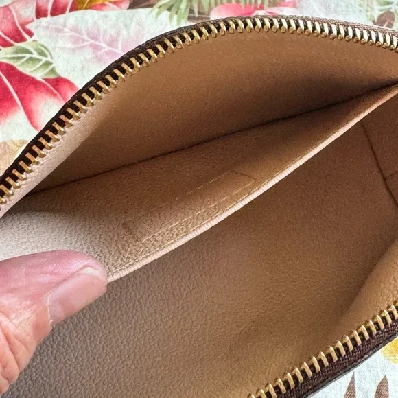 Vintage Louis Vuitton Monogram Canvas Cosmetic Pouch - Picture 9 of 17